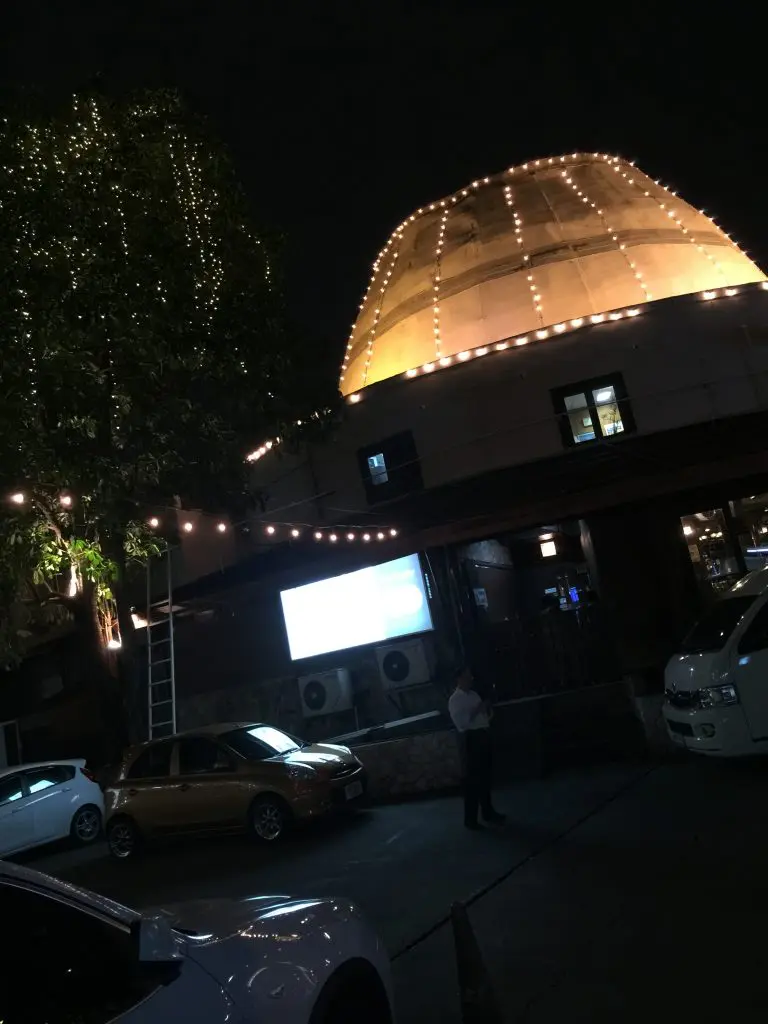Tawandang German Brewery,タワンデーン・ジャーマン・ブリュワリー,タイ,バンコク,ビアガーデン,ビアホール,ショー,エンターテイメント,おすすめ,おいしい,楽しい,ディスコ,ラマ3,チャオプラヤー