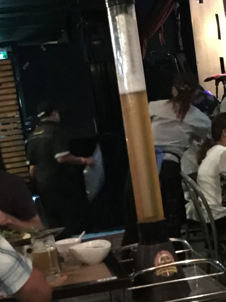 Tawandang German Brewery,タワンデーン・ジャーマン・ブリュワリー,タイ,バンコク,ビアガーデン,ビアホール,ショー,エンターテイメント,おすすめ,おいしい,楽しい,ディスコ,ラマ3,チャオプラヤー