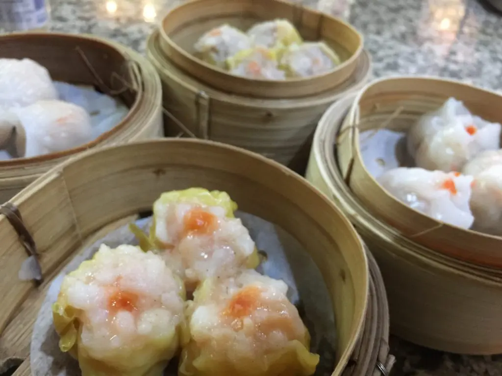 タイ,バンコク,タイ料理,中華料理,フカヒレ,フアセンホン,和成豊,Hua Seng Hong,場所,住所,行き方,説明,シーフード,Hua Lamphong,ファランポーン駅,Yaowarat,ヤワラート