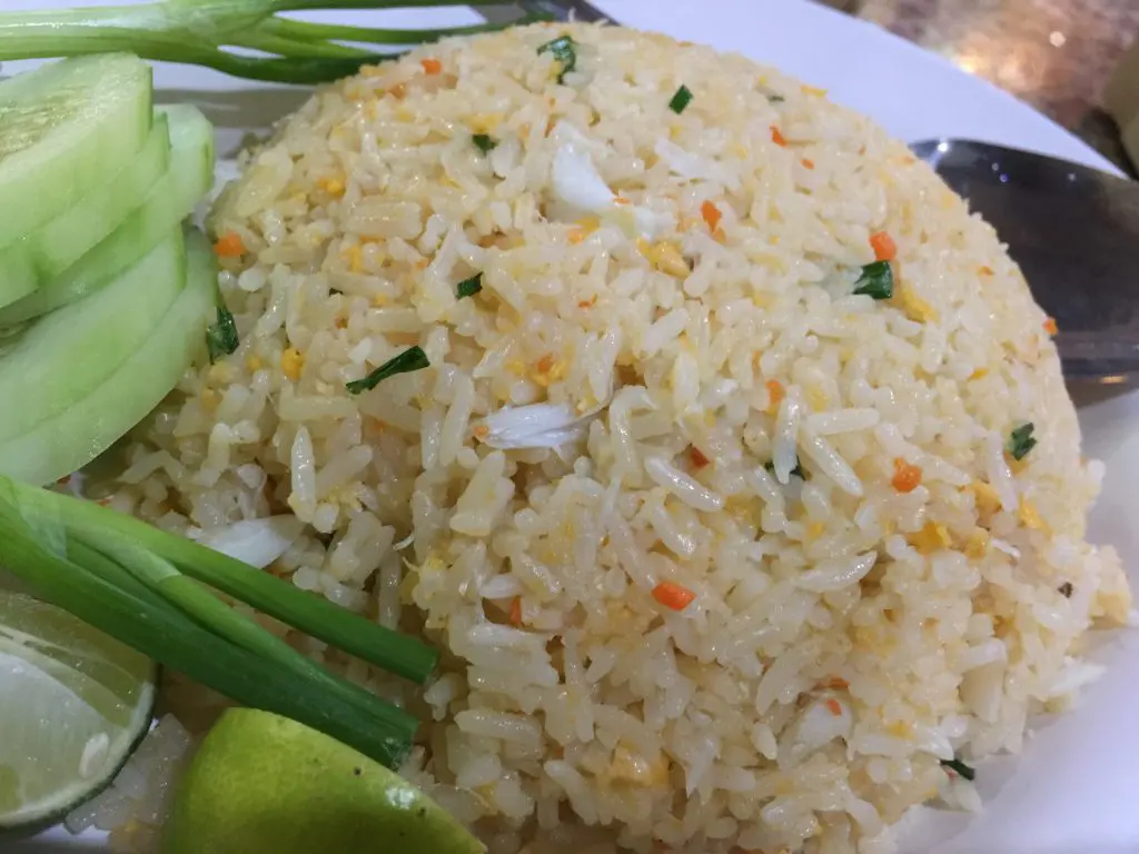 タイ,バンコク,タイ料理,中華料理,フカヒレ,フアセンホン,和成豊,Hua Seng Hong,場所,住所,行き方,説明,シーフード,Hua Lamphong,ファランポーン駅,Yaowarat,ヤワラート