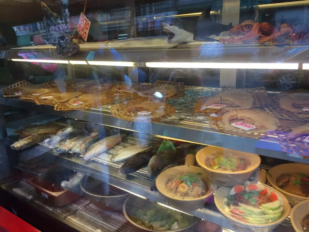 タイ,バンコク,タイ料理,中華料理,フカヒレ,フアセンホン,和成豊,Hua Seng Hong,場所,住所,行き方,説明,シーフード,Hua Lamphong,ファランポーン駅,Yaowarat,ヤワラート