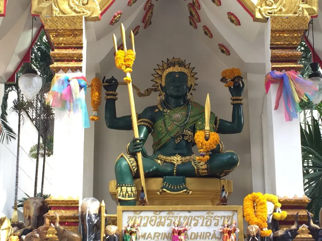 おすすめ,有名,ご利益タイ,バンコク,旅行,パワースポット,ビジネス,厄除け,アマリンプラザ,インドラ,ターウ・アマリン,タンブン