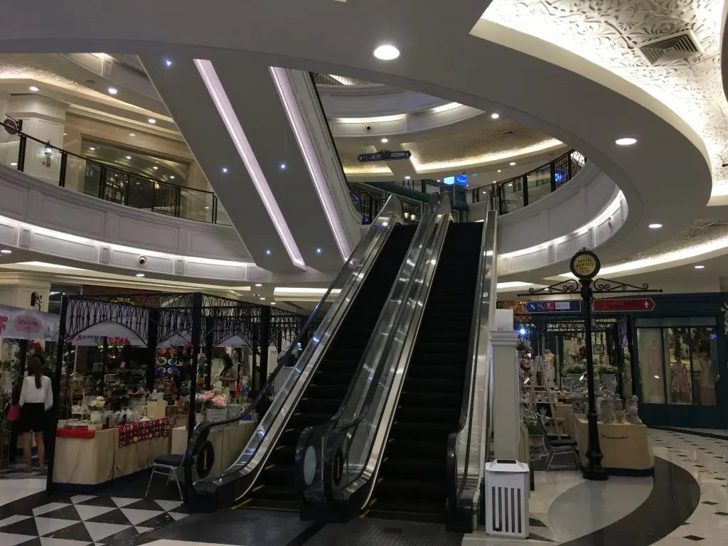 ザ・プロムナード,プロムナード,The Promenade,ラーミントラ,ラムイントラ,Ramindra