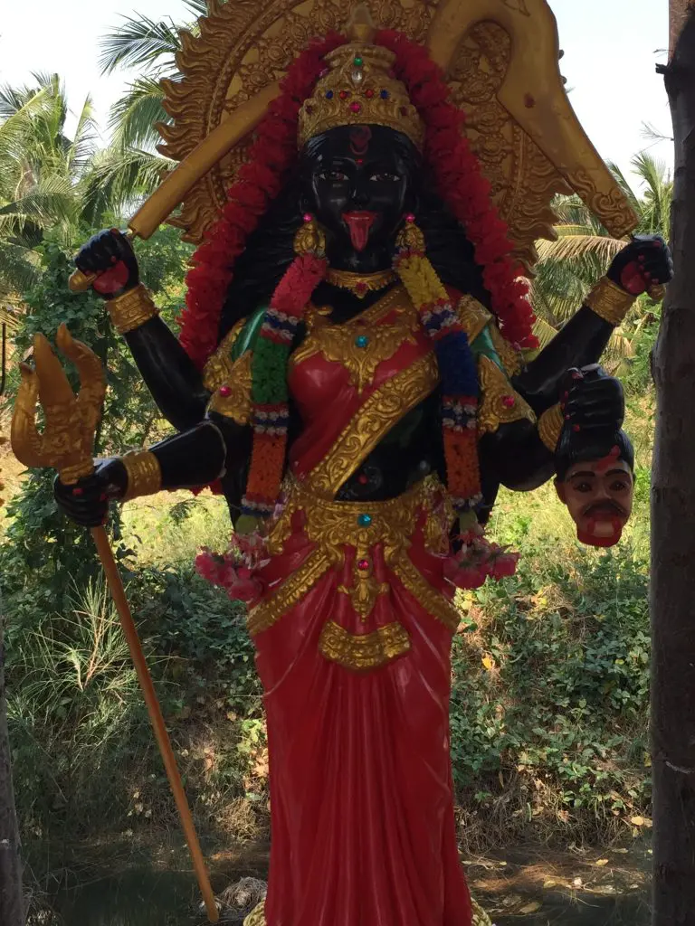 Wat Saman Rattanaram,ワット・サマン・ラタナラム,ワットサマン,ピンクガネーシャ,神様,パワースポット,関聖帝君,観音菩薩,ブラフマー,ゴールデンロック