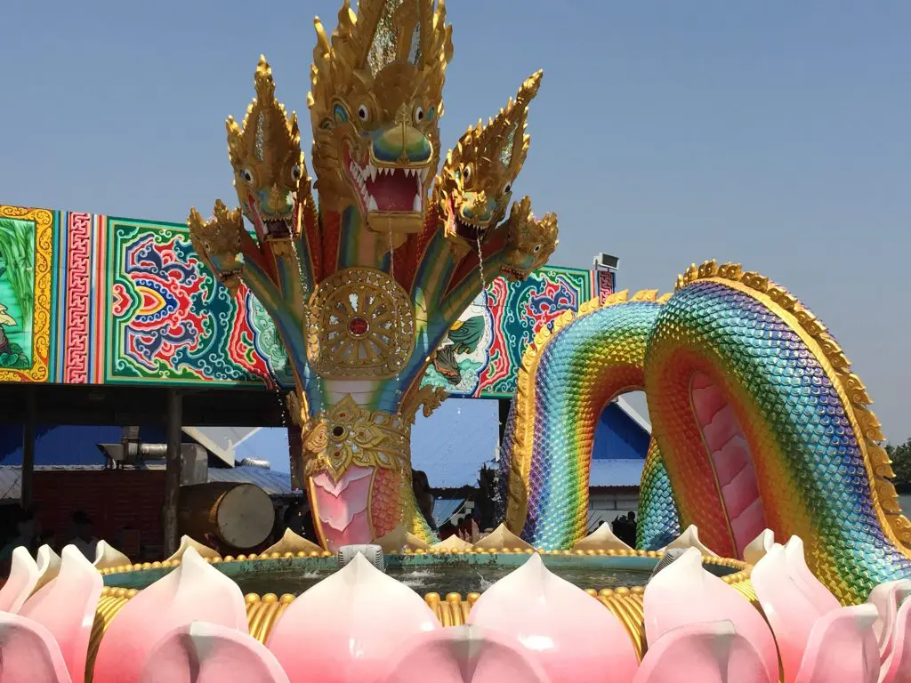 Wat Saman Rattanaram,ワット・サマン・ラタナラム,ワットサマン,ピンクガネーシャ,神様,パワースポット,関聖帝君,観音菩薩,ブラフマー,ゴールデンロック