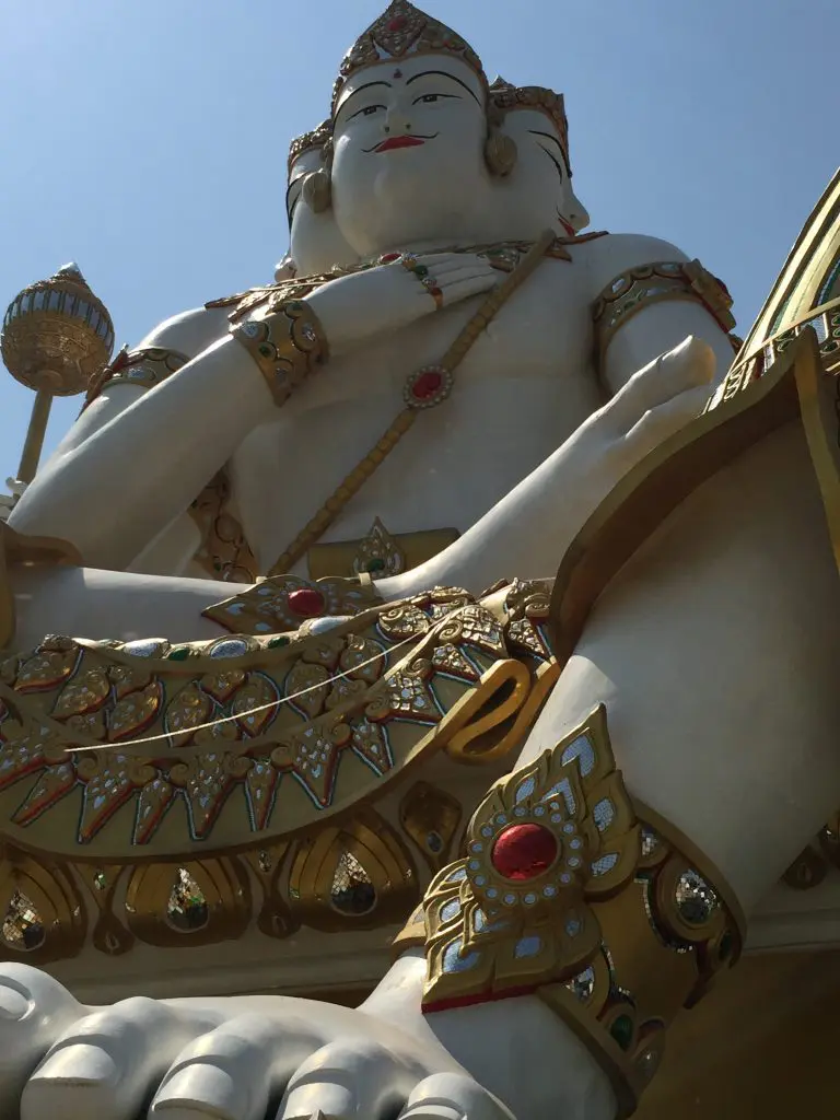 Wat Saman Rattanaram,ワット・サマン・ラタナラム,ワットサマン,ピンクガネーシャ,神様,パワースポット,関聖帝君,観音菩薩,ブラフマー,ゴールデンロック