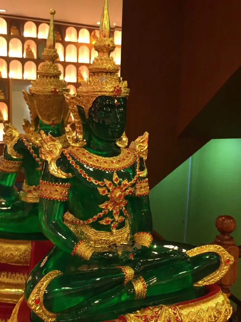 Wat Saman Rattanaram,ワット・サマン・ラタナラム,ワットサマン,ピンクガネーシャ,神様,パワースポット,関聖帝君,観音菩薩,ブラフマー,ゴールデンロック