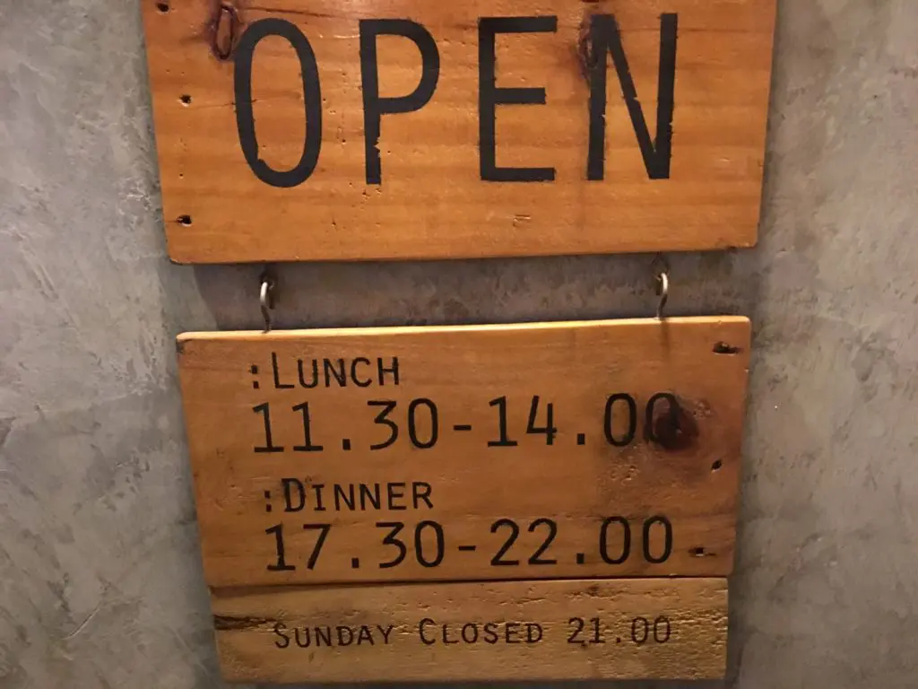 Peko,ペコ,トンロー,日本料理,ステーキ,焼肉,洋食,プロンポン駅,スクンビットソイ49