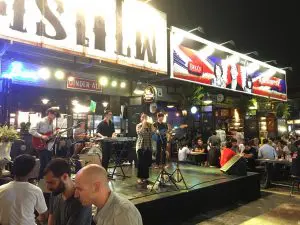 Talat Rotfai Ratchada,タラートロットファイ・ラチャダー,タイ,バンコク,ナイトマーケット,市場,ラチャダー,タイランドカルチャーセンター駅,行き方,説明,住所