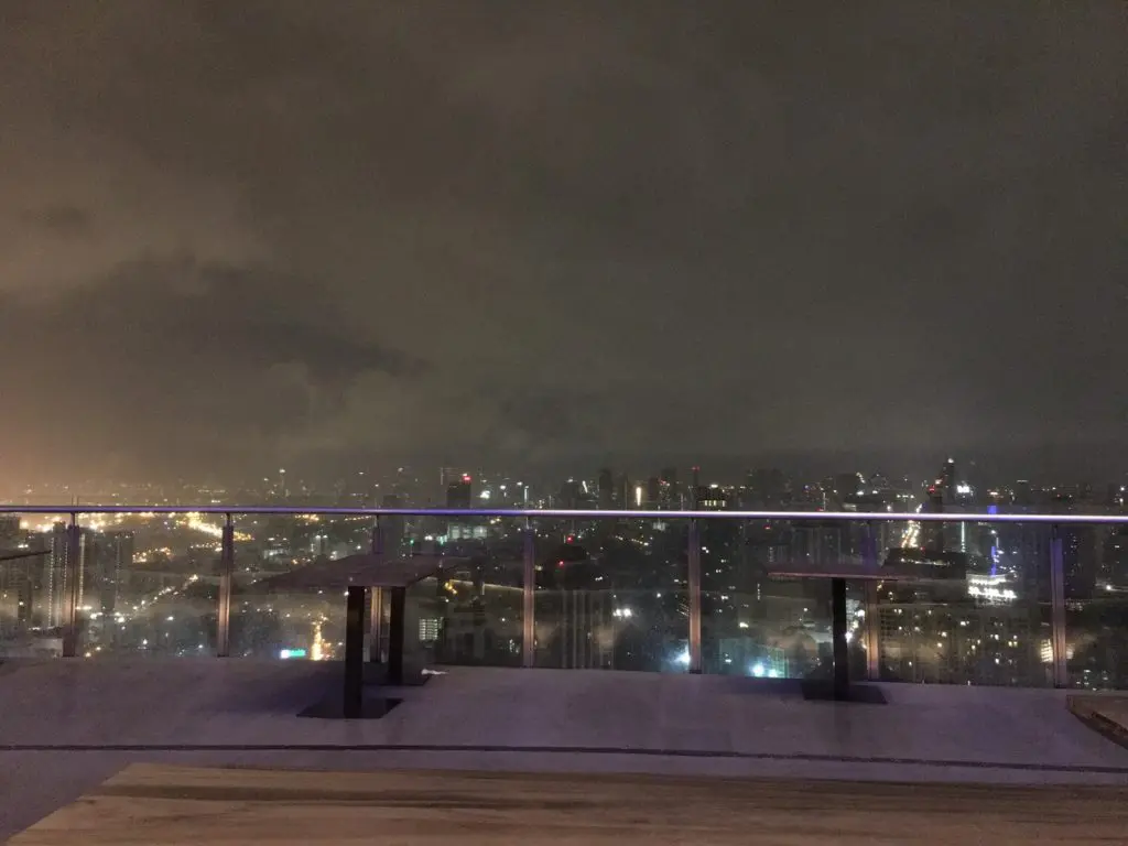 タイ,バンコク,バー,ルーフトップバー,プラカノン,Rooftop Bar,Cielo Sky Bar & Restaurant,シエロ スカイ バー&レストラン,屋上,スクンビット,行き方,住所