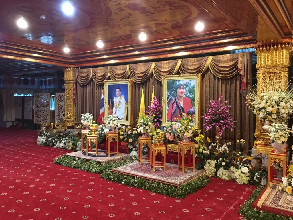 タイ,バンコク,ワットパクナム,パクナム寺院,Wat Paknam,วัดปากน้ำ ภาษีเจริญ,行き方,観光,スポット,天井画,おすすめ,説明