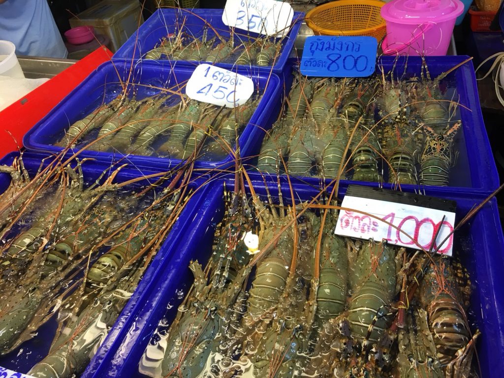 Naklua Fish Market,ランプ―マーケット,ナクルアマーケット,ローカル市場,タイ,パタヤ,魚,魚介類,マーケット,
