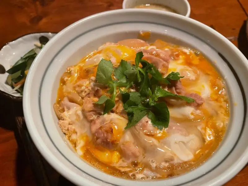 地鶏料理 けん 親子丼