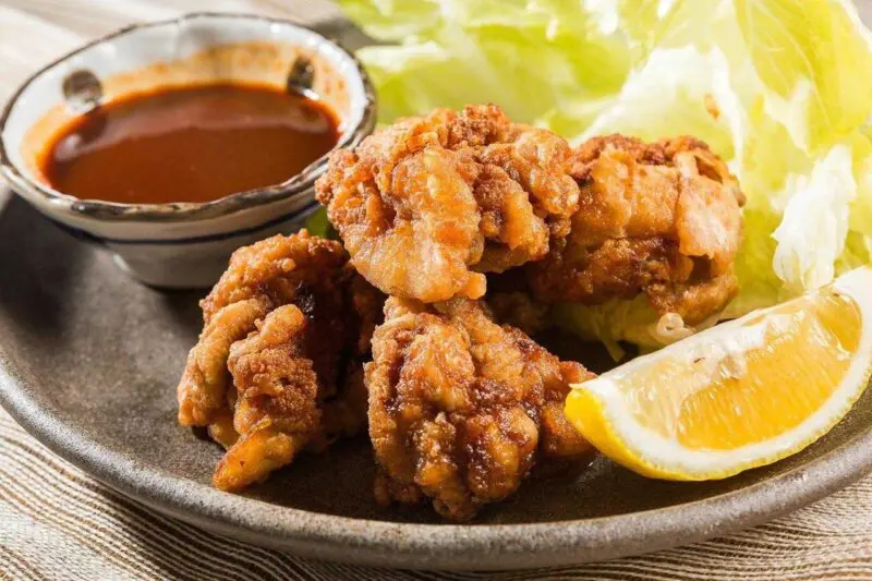 地鶏料理 けん 店内