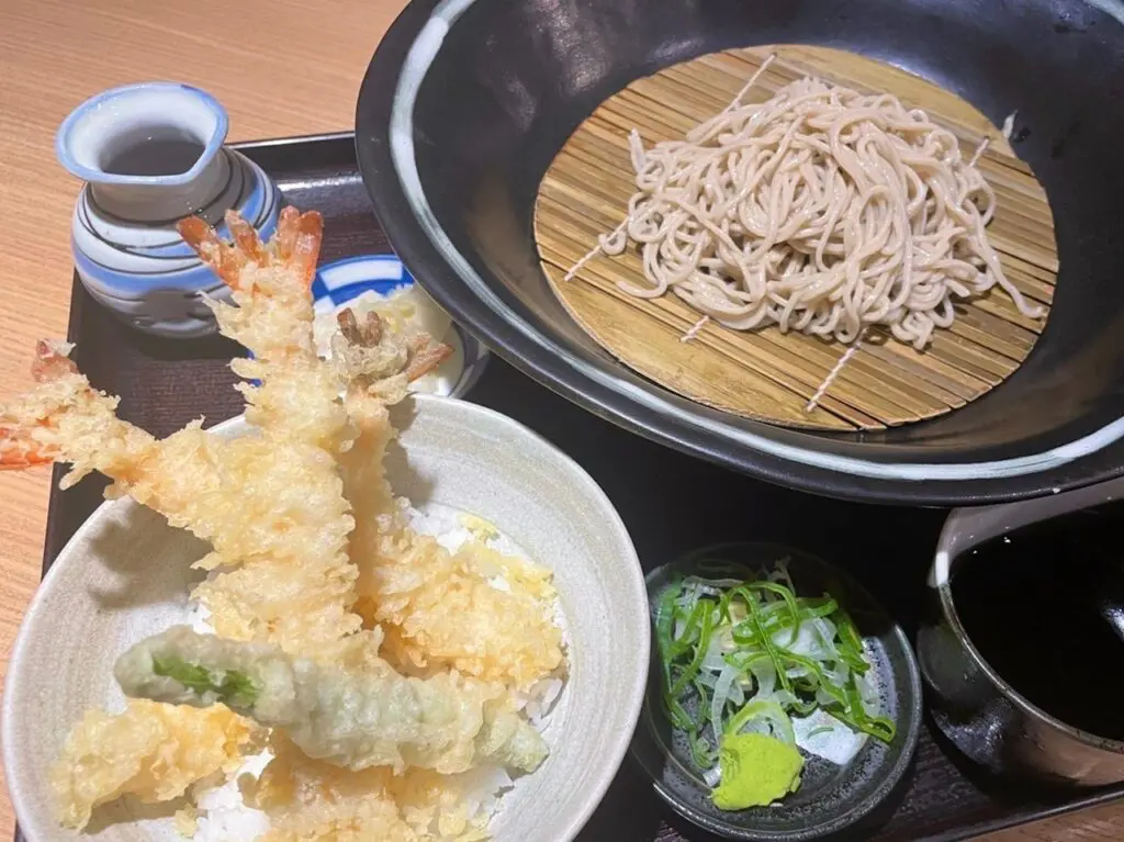 そば1玉の海老天盛り