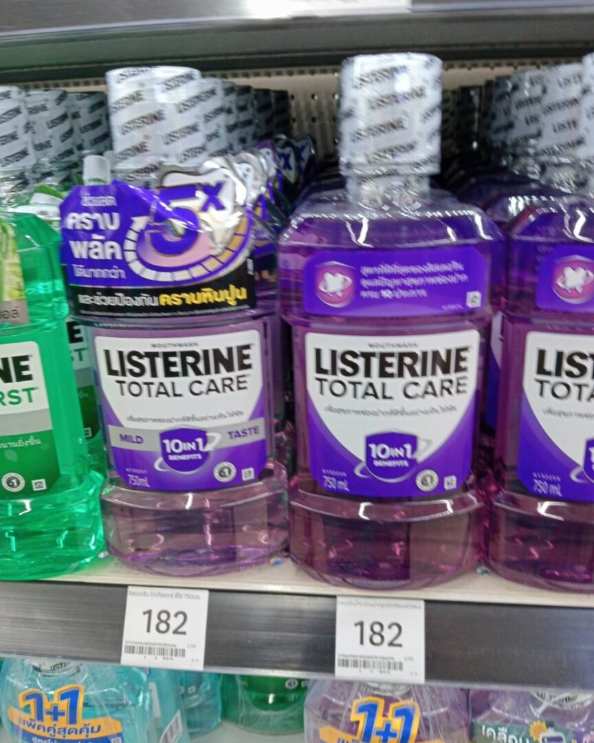 リステリン【LISTERINE】タイ限定❗750mm×4本セット リステリントータルケア6 タイ旅行の人気商品! 紫色のリステリン