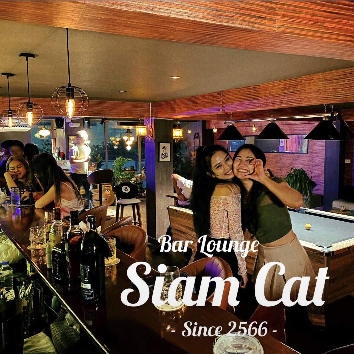 Siam Cat(サイアムキャット) プロンポンエリアのカラオケの無い落ち着いたバーラウンジ スクンビット26近く