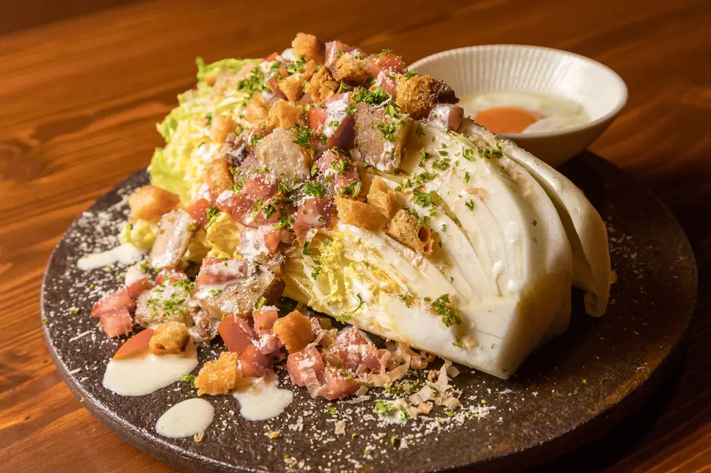 炭火焼 源の料理紹介 サラダ