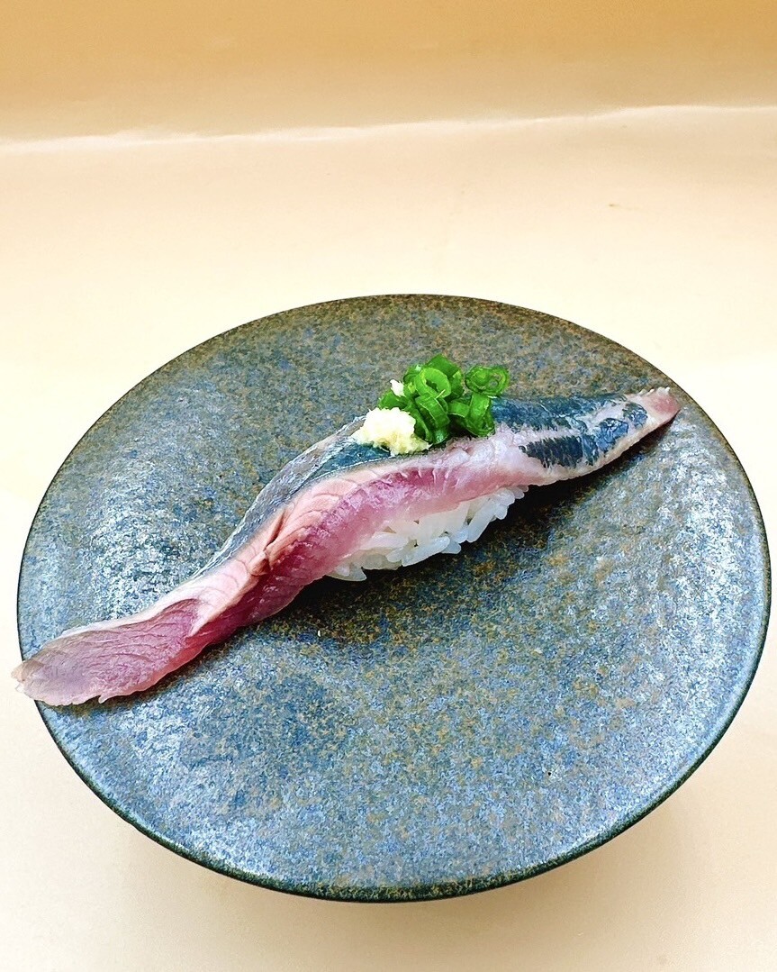 SUSHI RINの季節限定メニュー：落ちアユ・イワシ・めひかりなどの焼き魚・煮魚料理
