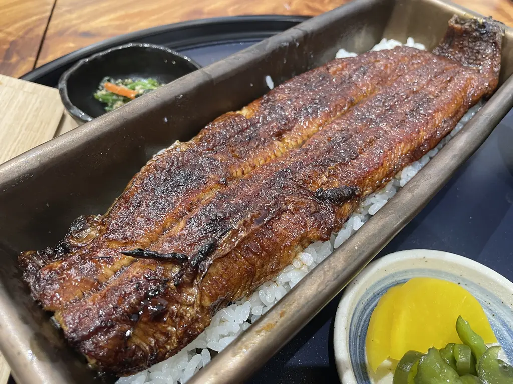 バンコクのフードライター近藤かおりのバンコクのレストランレビュー。うなぎ4代目菊川 KINGSQUARE店