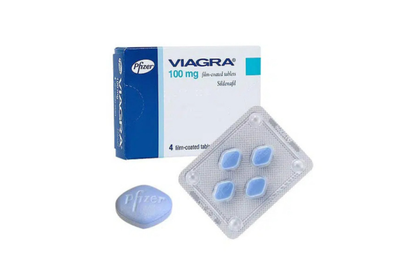 青い錠剤と箱に入ったバイアグラ100mgのパッケージ