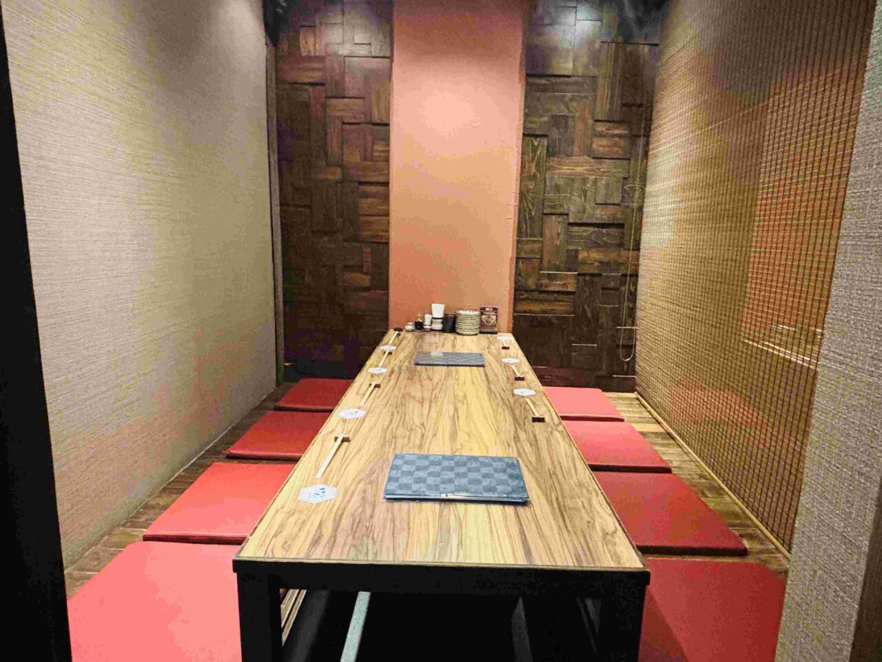 地鶏料理 けん店内の様子116