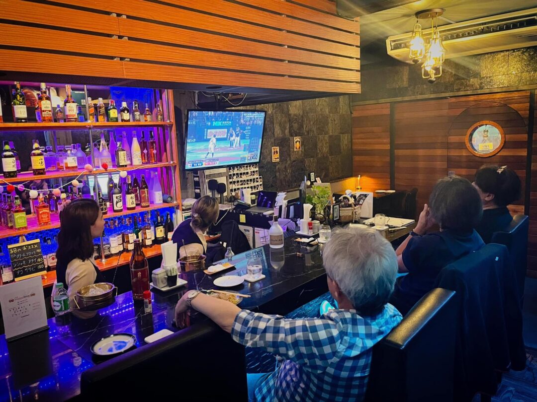 Dowl restaurant & bar 店内のようす