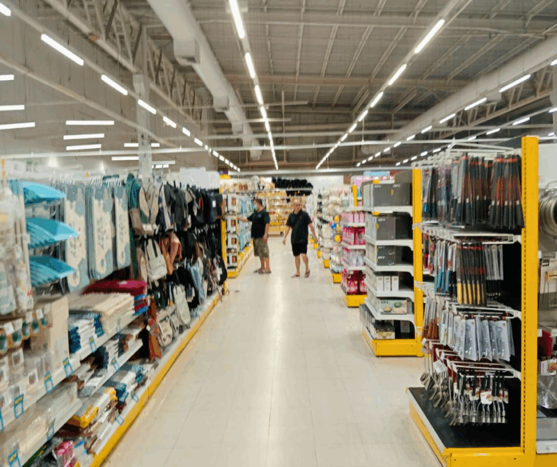 Mr.D.I.Yの店内のようす