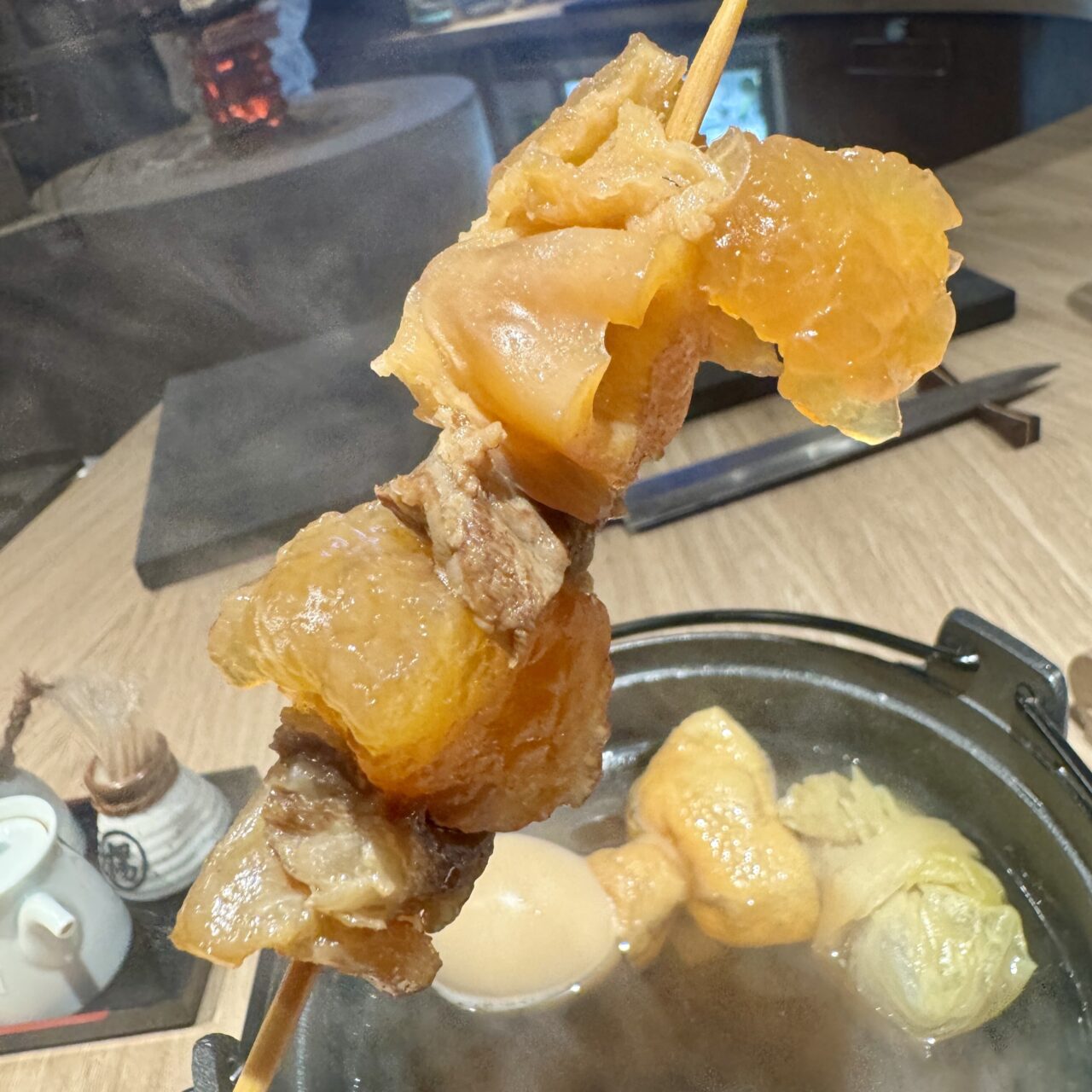 Robatayaki & Sake Aokiのディナーのレビュー おでんすじ肉