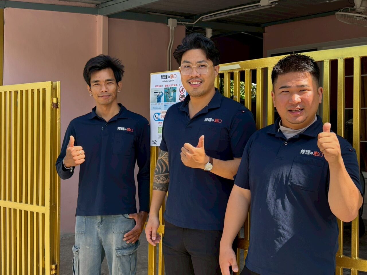 社長(右)とタイ人スタッフの写真