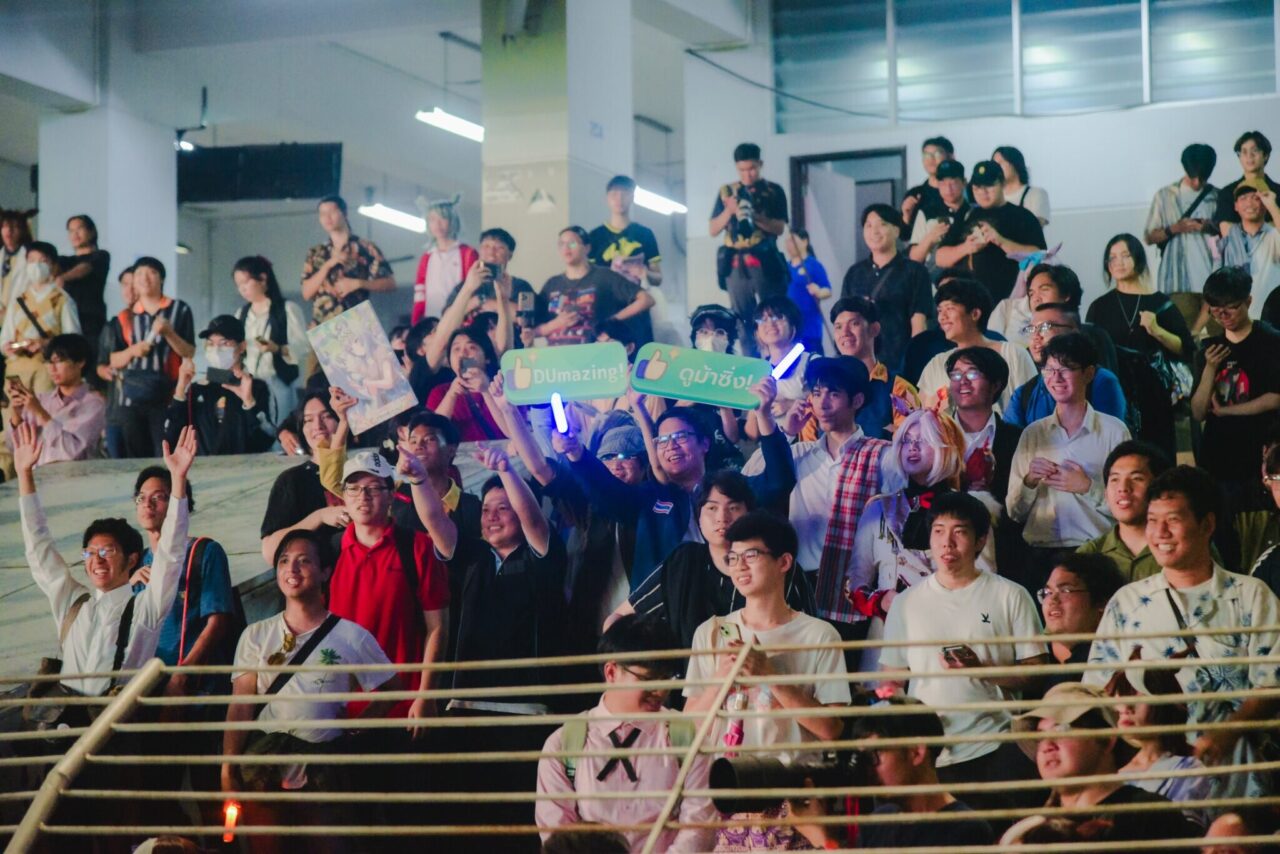 タイの競馬場で実際に行われたウマ娘のコスプレイベント