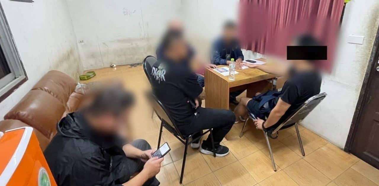 バンコクで逮捕された日本人２名