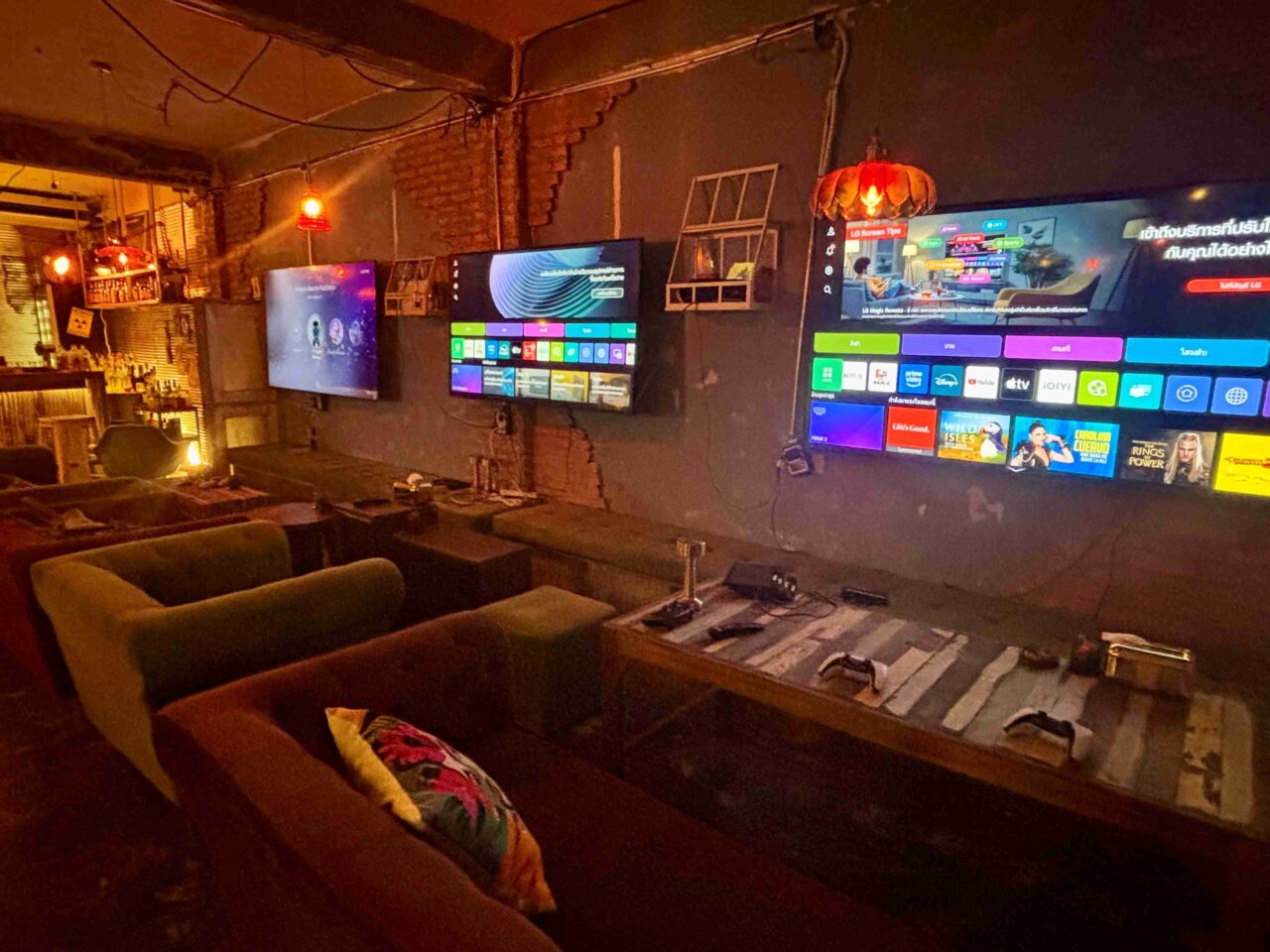 Gaming & Sport Bar LUIDA/ゲーミング・バー ルイーダ無料の最新テレビゲーム