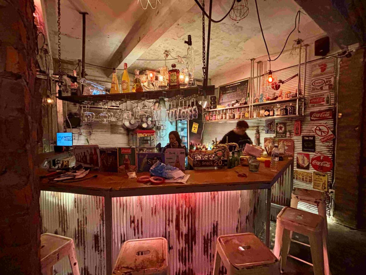 Gaming & Sport Bar LUIDA/ゲーミング・バー ルイーダおしゃれなカウンタースペース