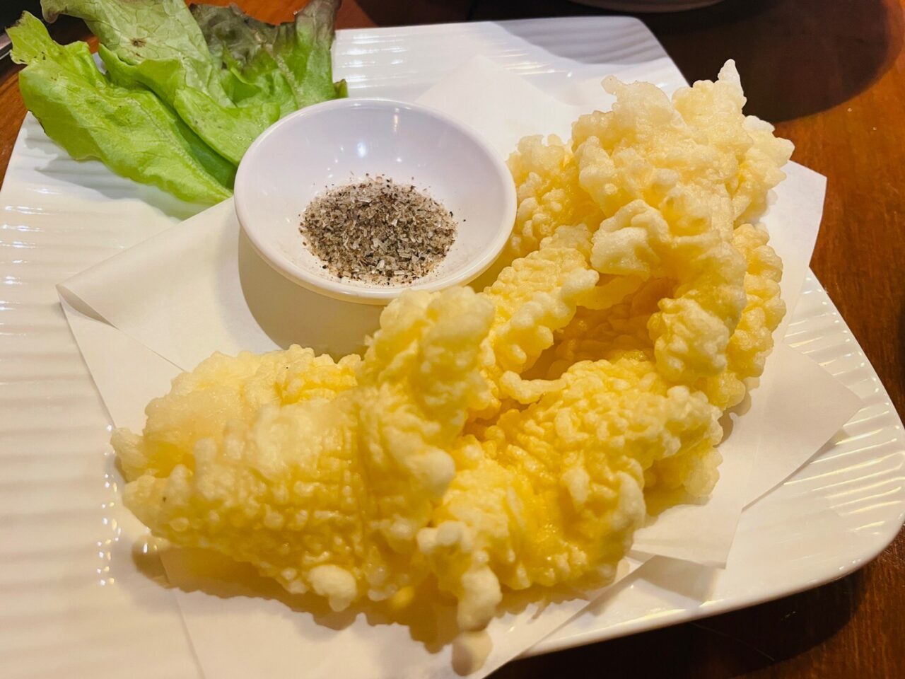 平嶋酒場のおつまみイカ天ぷら