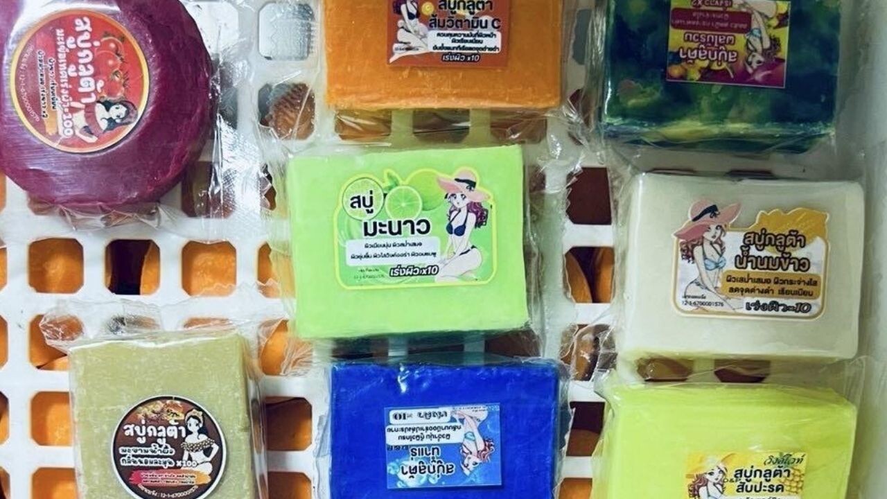 実際に販売されていたカラフルな石鹸。豊富な種類