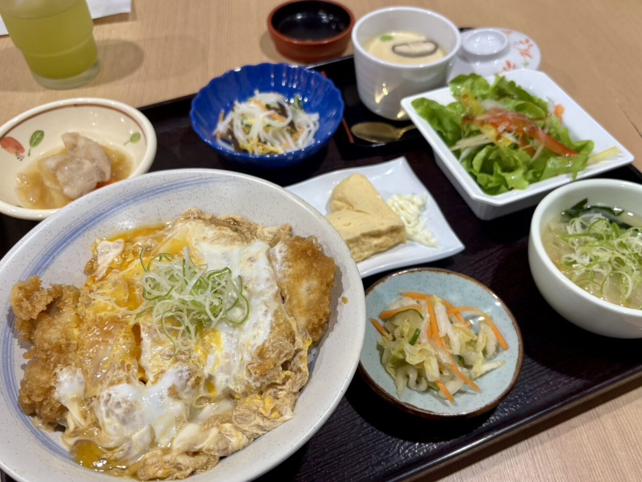 街かど食堂あずまのレビューかつ丼セット